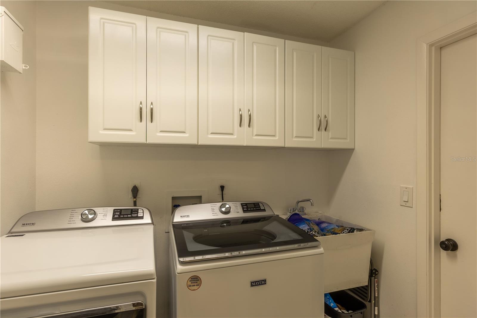 COUNTRY OAKS PH I - Residential