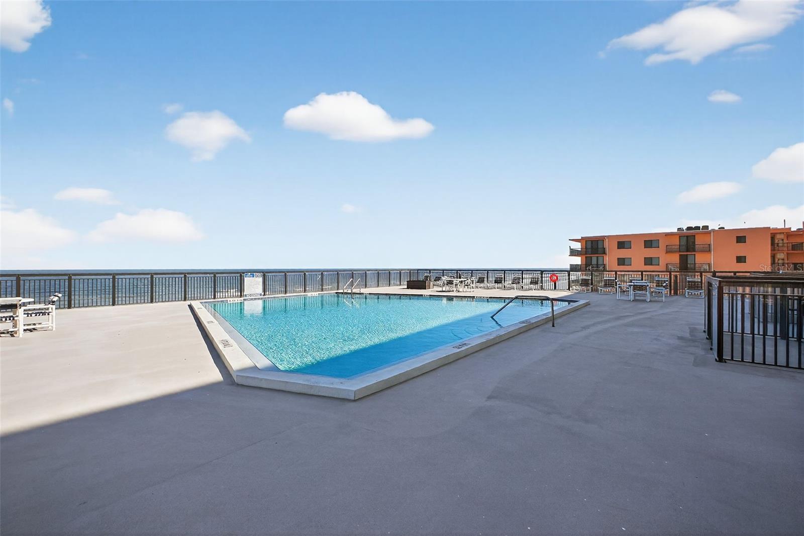 MOONTIDE CONDO - Residential