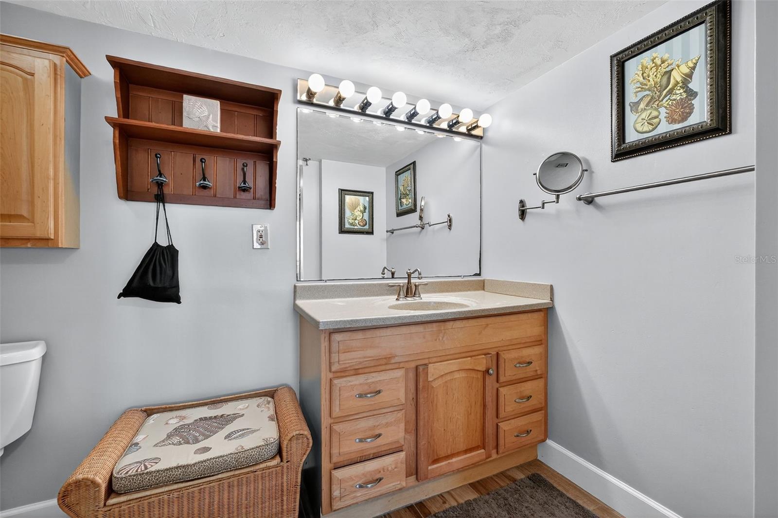 MOONTIDE CONDO - Residential