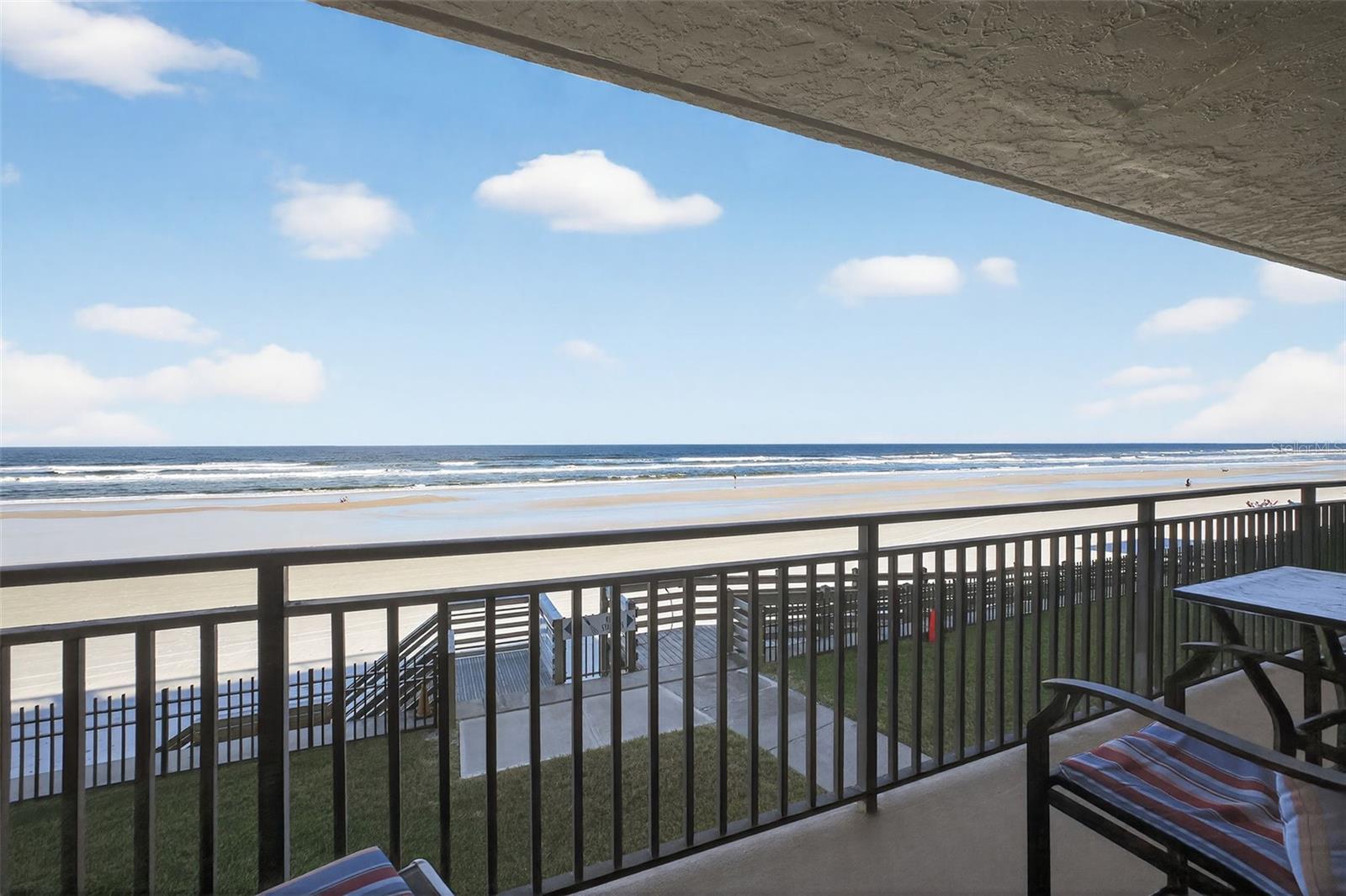 MOONTIDE CONDO - Residential