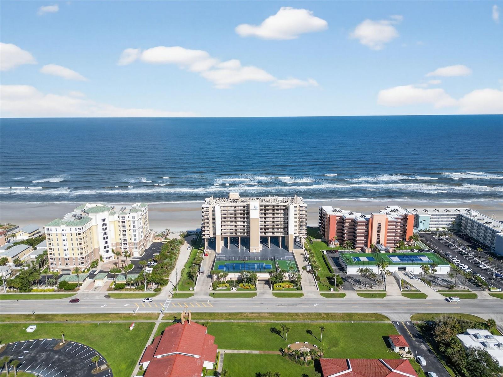 MOONTIDE CONDO - Residential