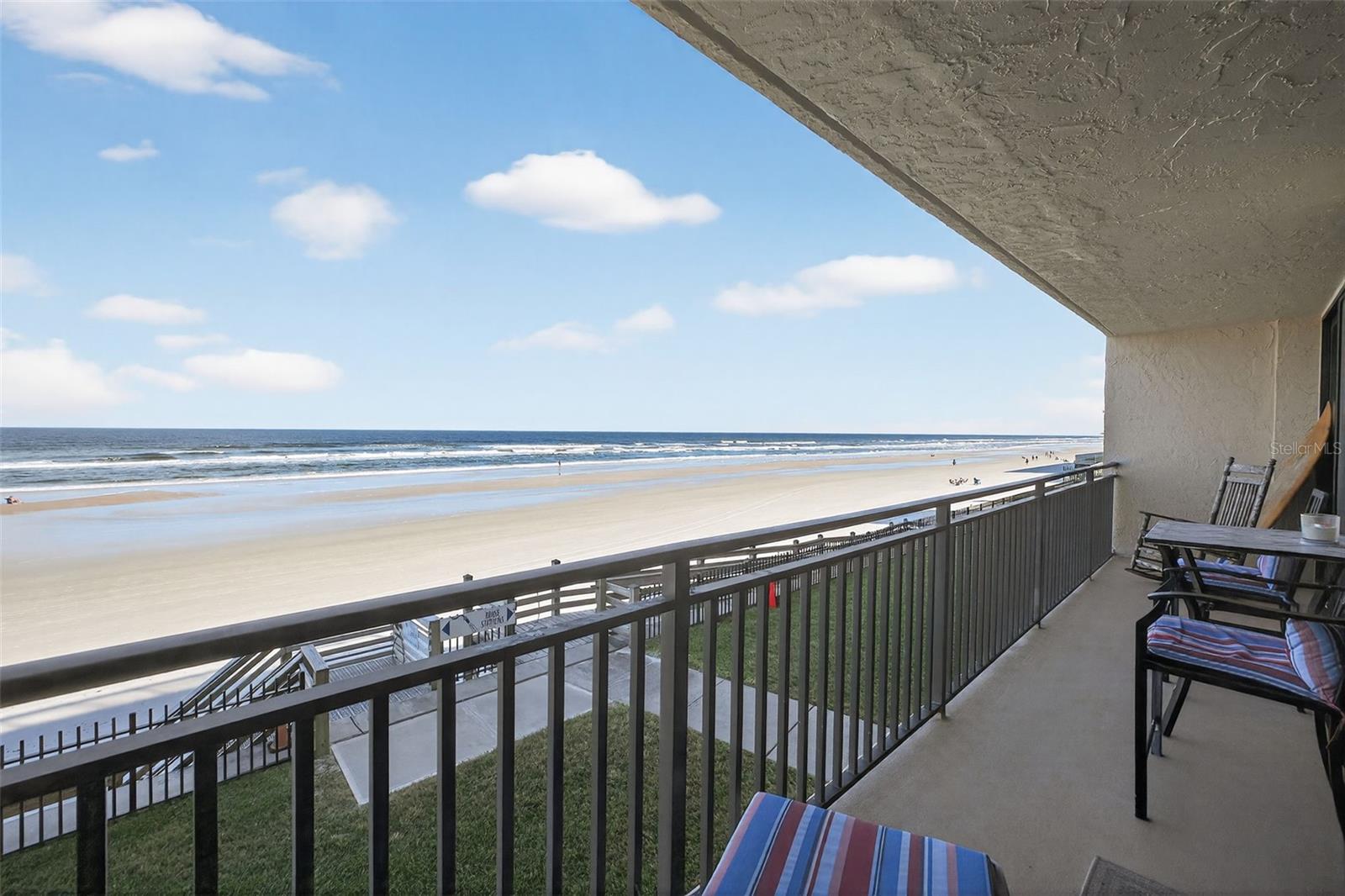 MOONTIDE CONDO - Residential