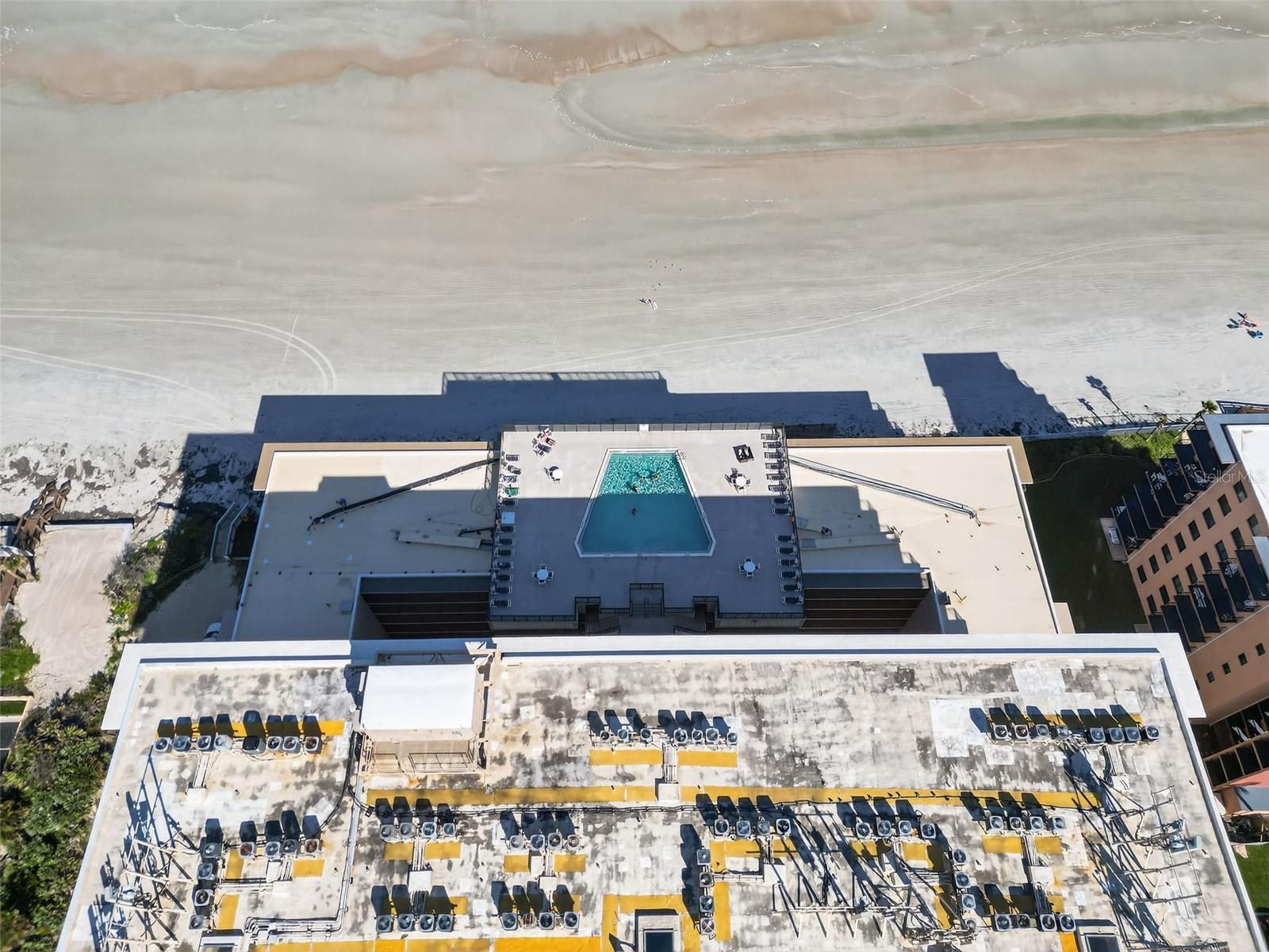 MOONTIDE CONDO - Residential