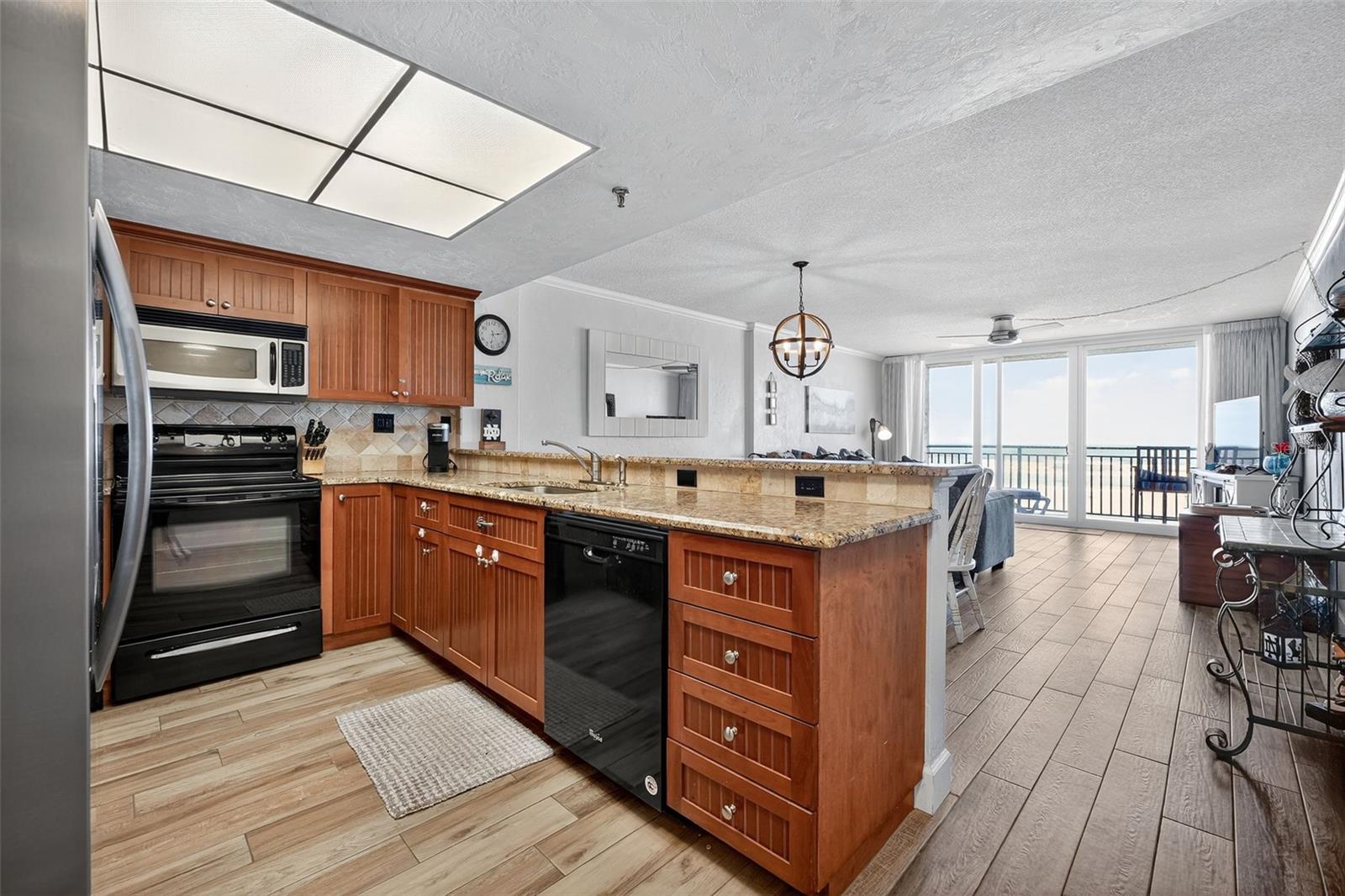 MOONTIDE CONDO - Residential