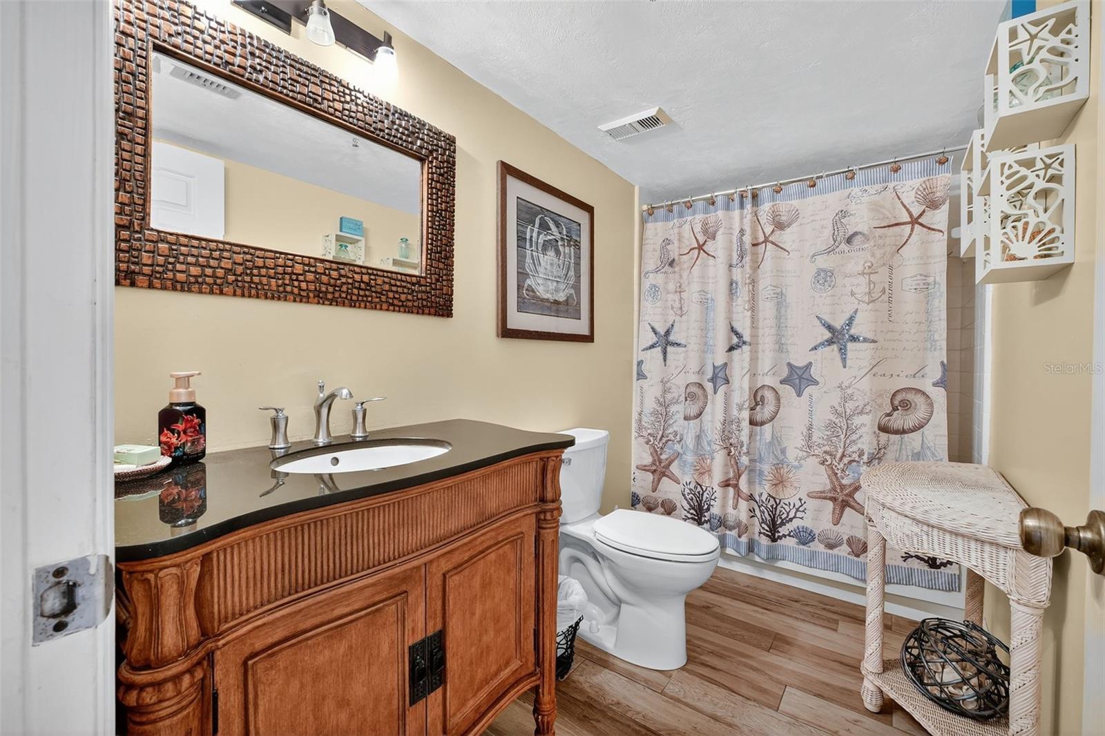 MOONTIDE CONDO - Residential