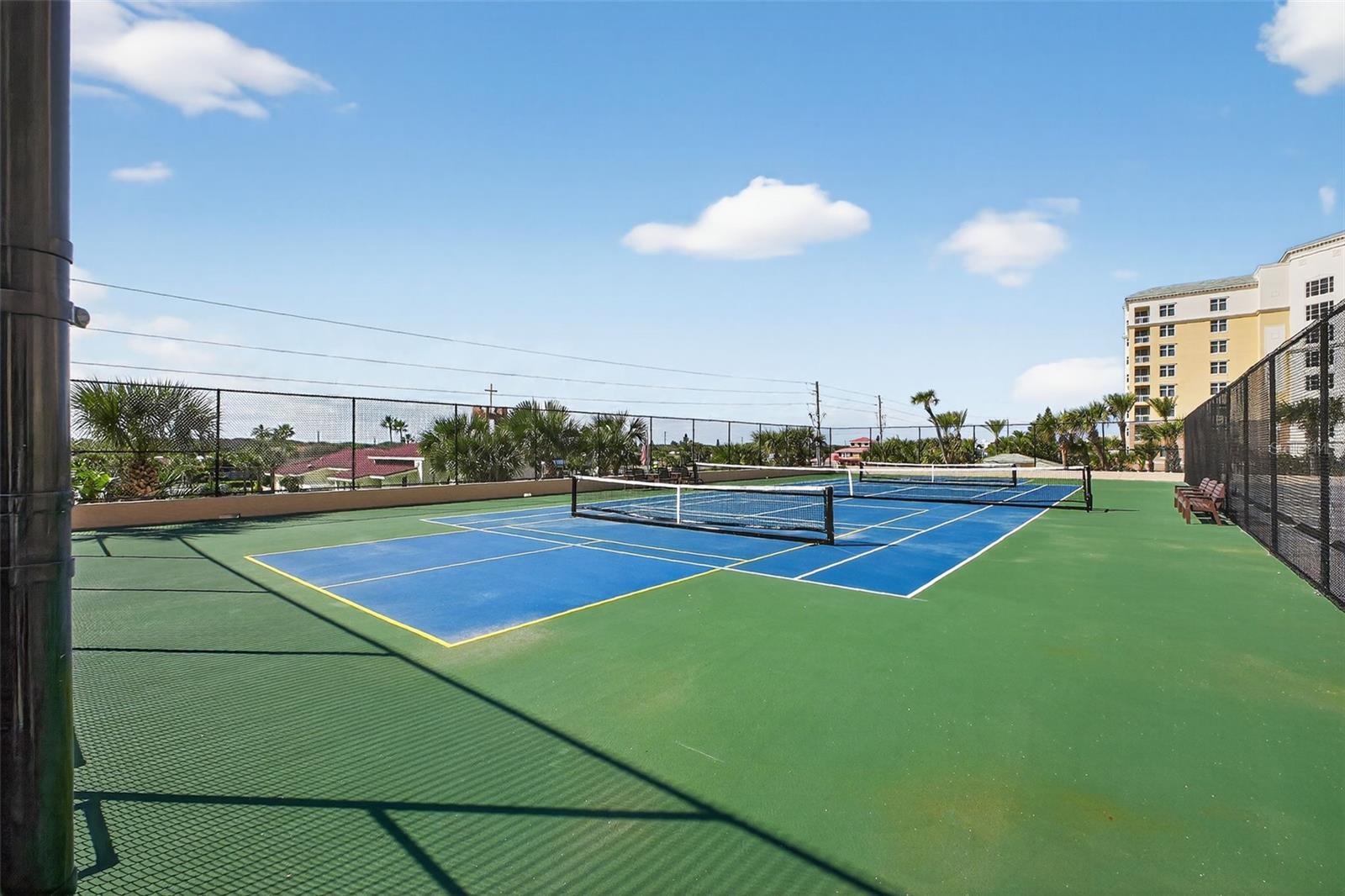 MOONTIDE CONDO - Residential