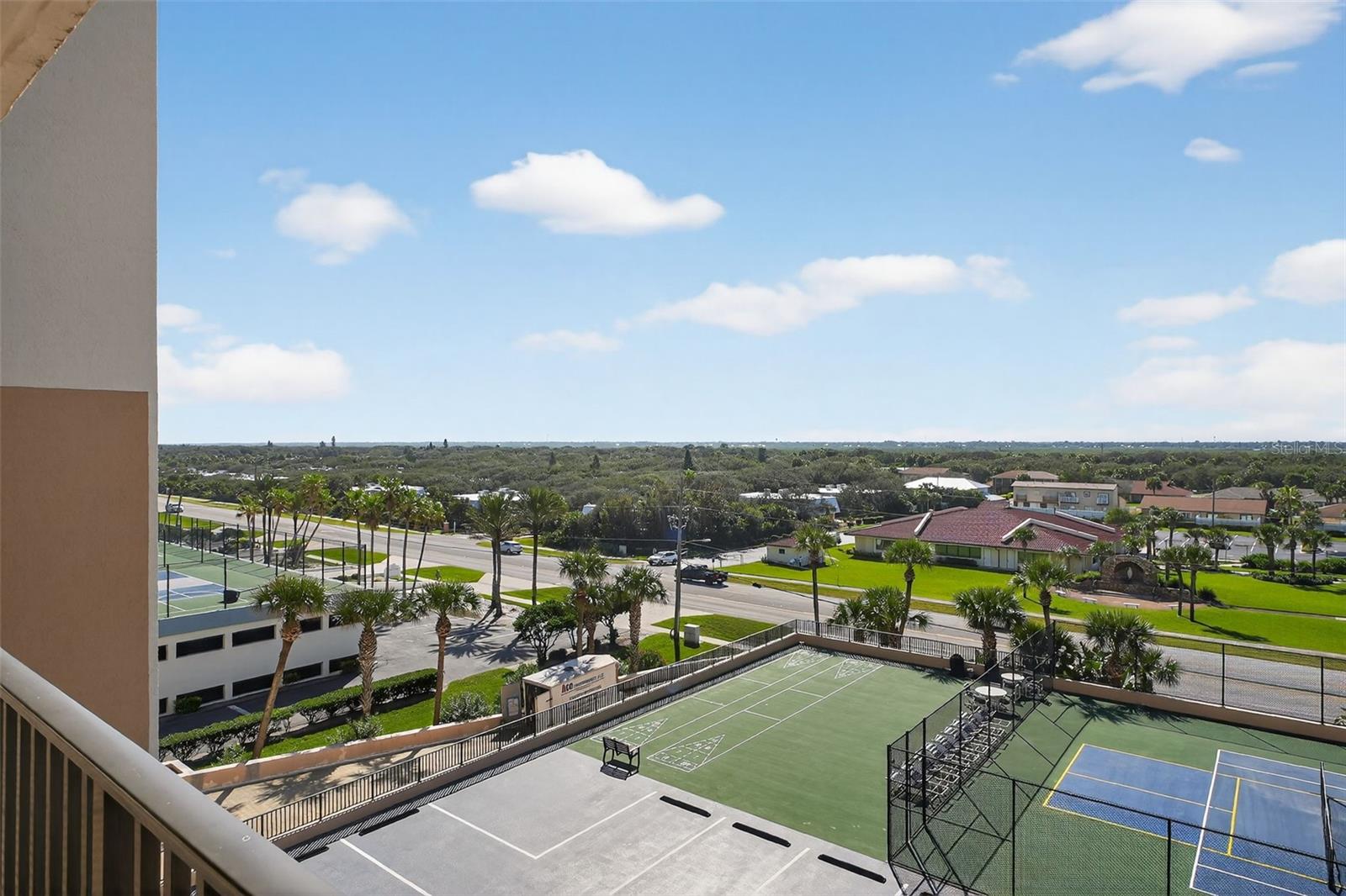 MOONTIDE CONDO - Residential