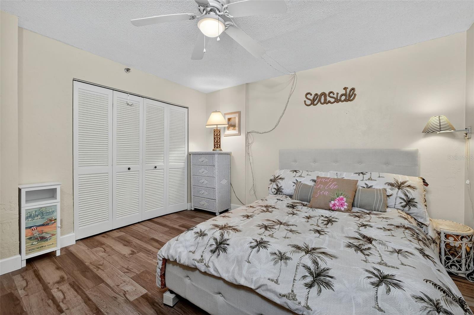 MOONTIDE CONDO - Residential