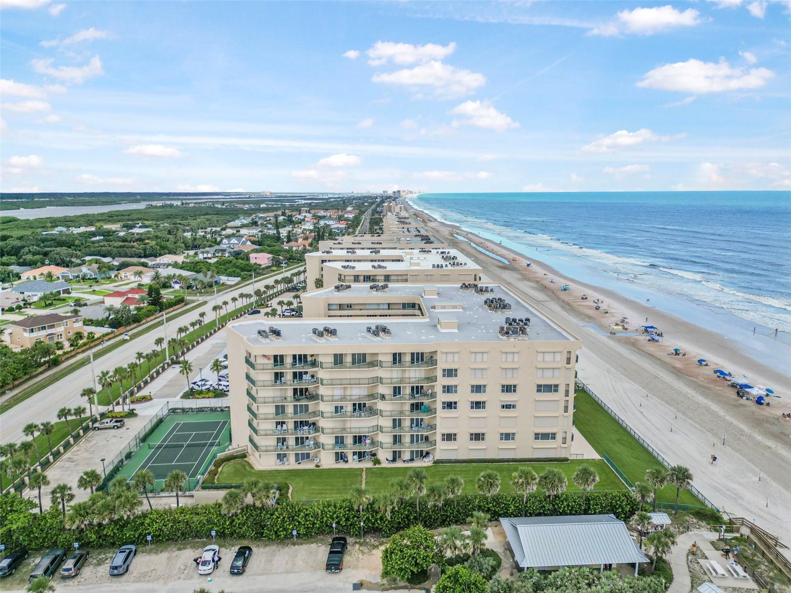 TOWERS AT PONCE INLET TOWER 01 CONDO - Residential
