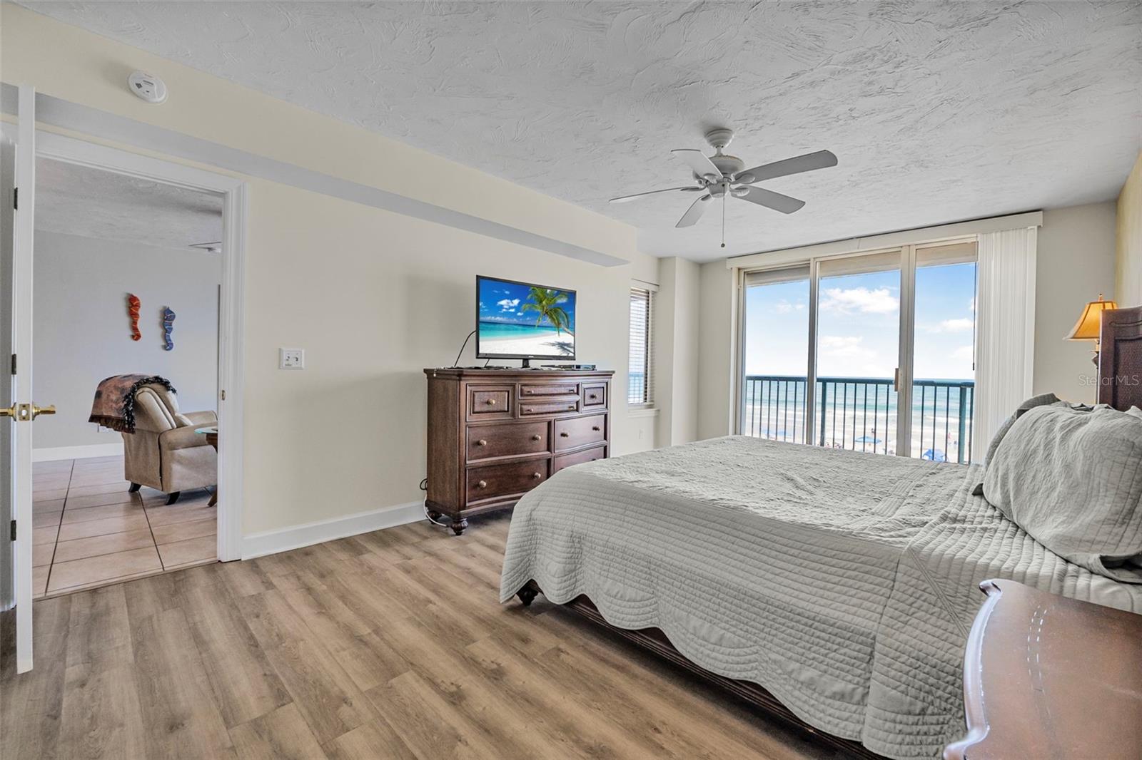 TOWERS AT PONCE INLET TOWER 01 CONDO - Residential