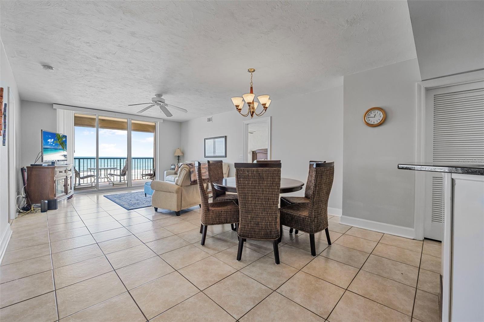 TOWERS AT PONCE INLET TOWER 01 CONDO - Residential