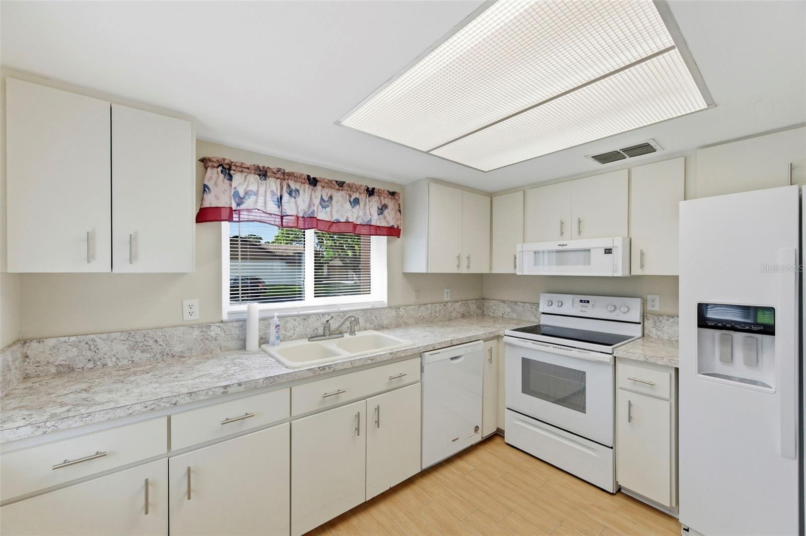 VILLAGE ON THE GREEN PATIO HOMES - Residential