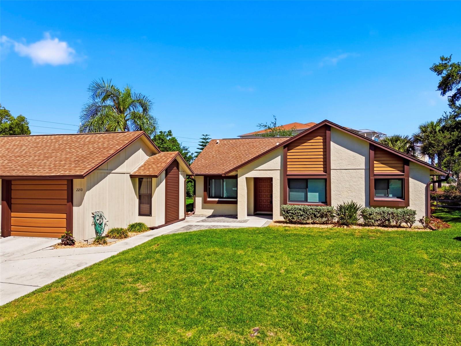 VILLAGE ON THE GREEN PATIO HOMES - Residential