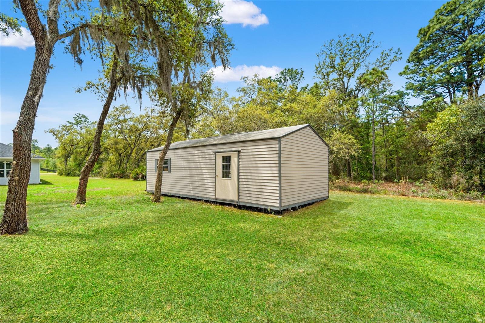 ROYAL HIGHLANDS - Residential