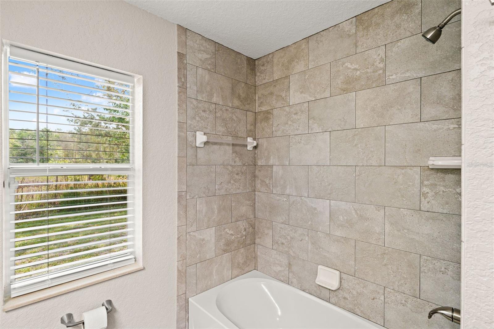 ROYAL HIGHLANDS - Residential