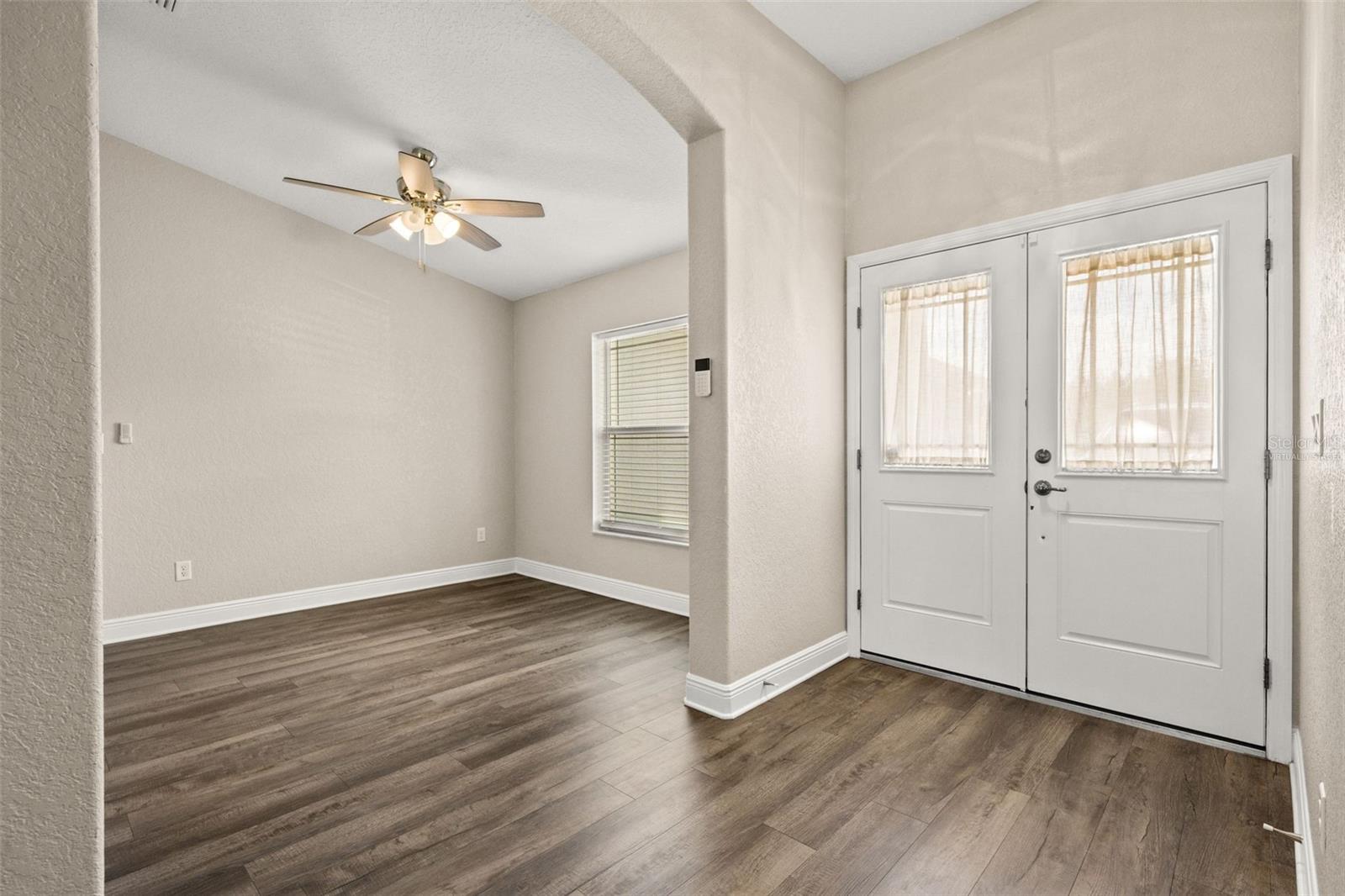 ROYAL HIGHLANDS - Residential