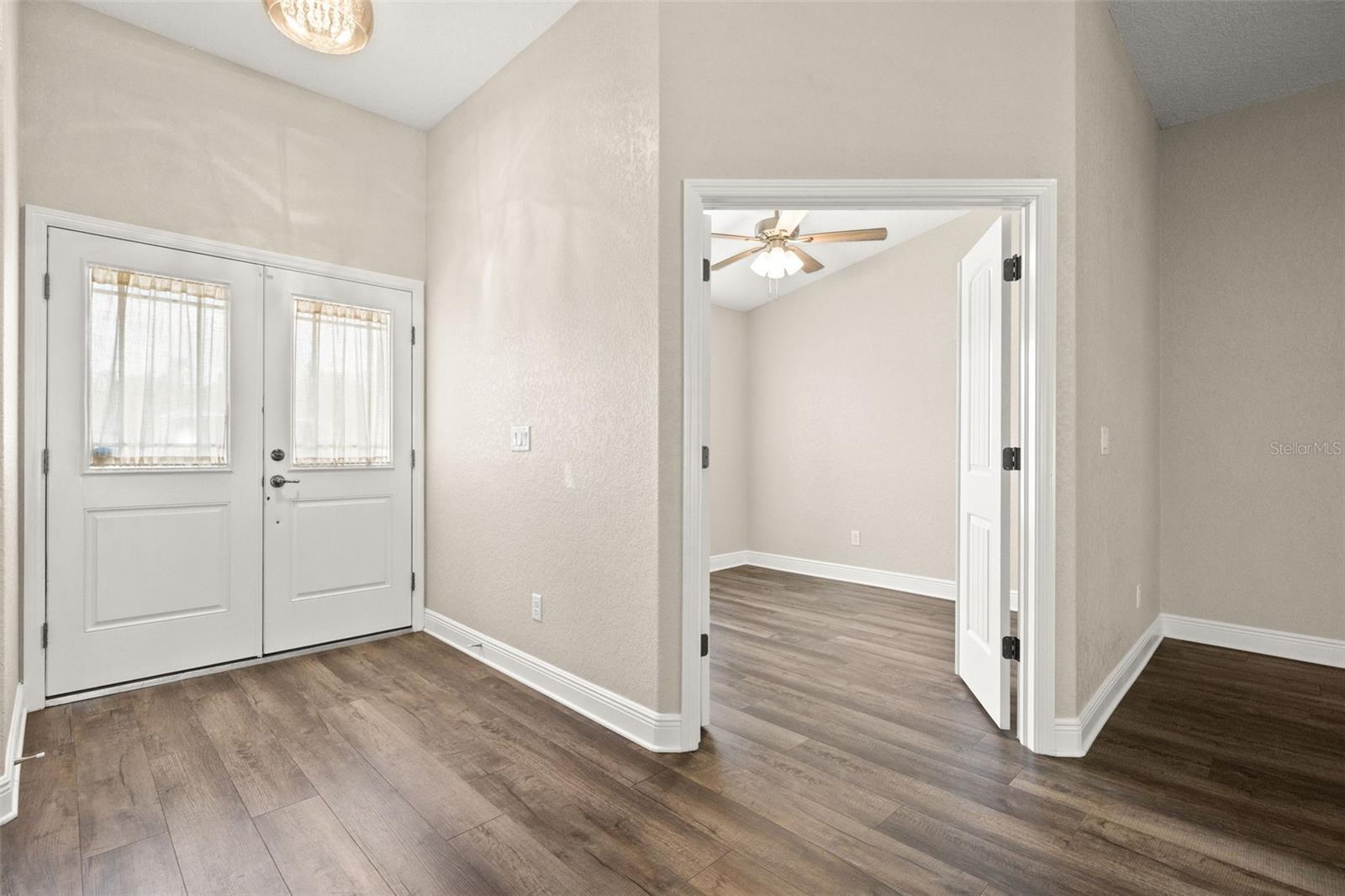 ROYAL HIGHLANDS - Residential