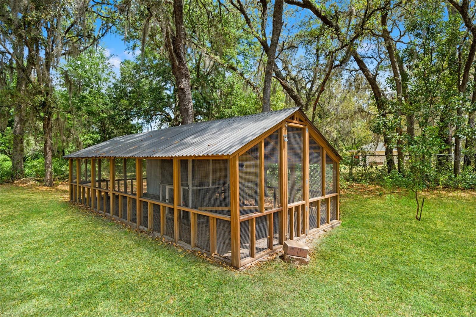 ROYAL HIGHLANDS - Residential