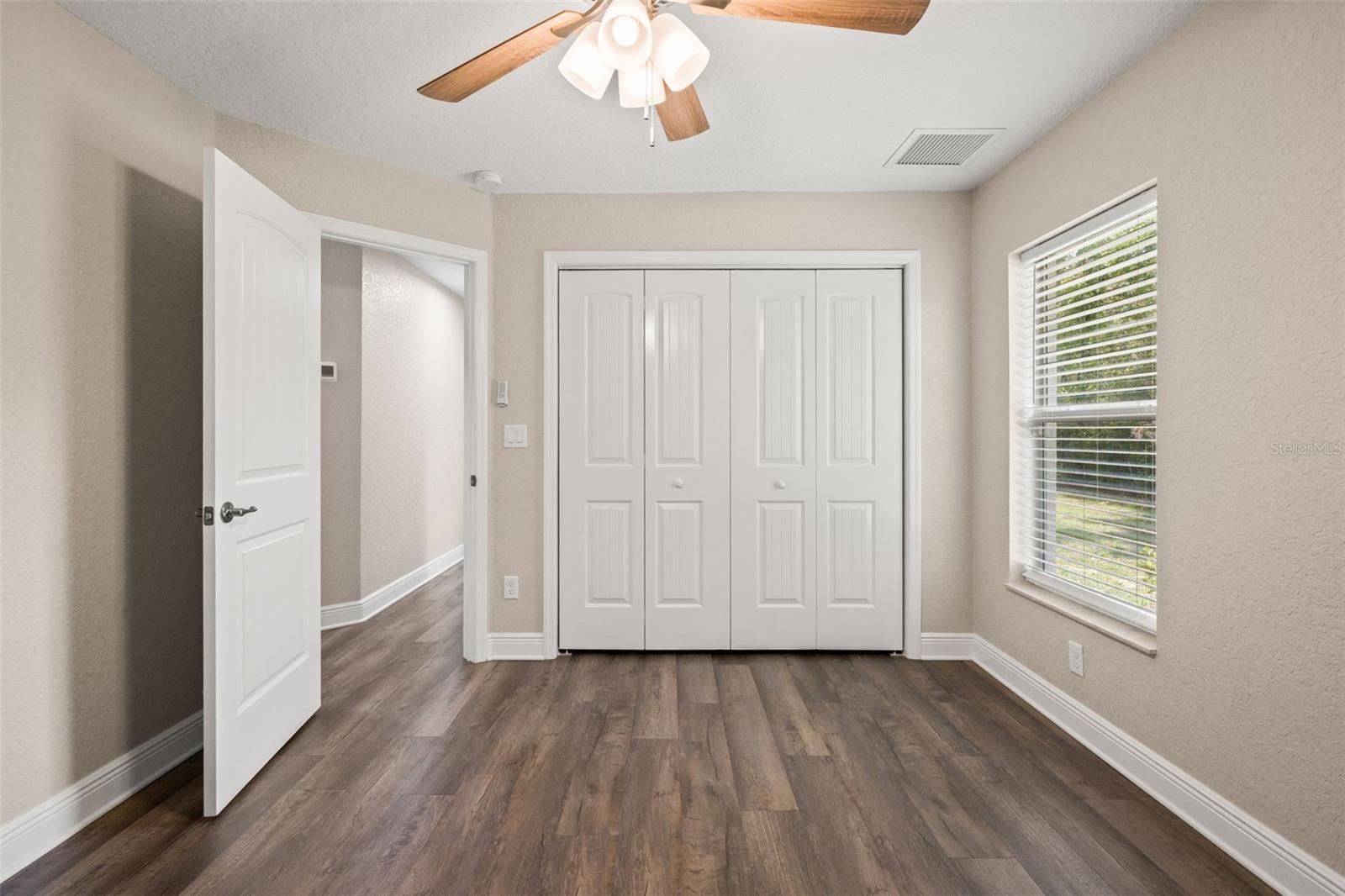 ROYAL HIGHLANDS - Residential