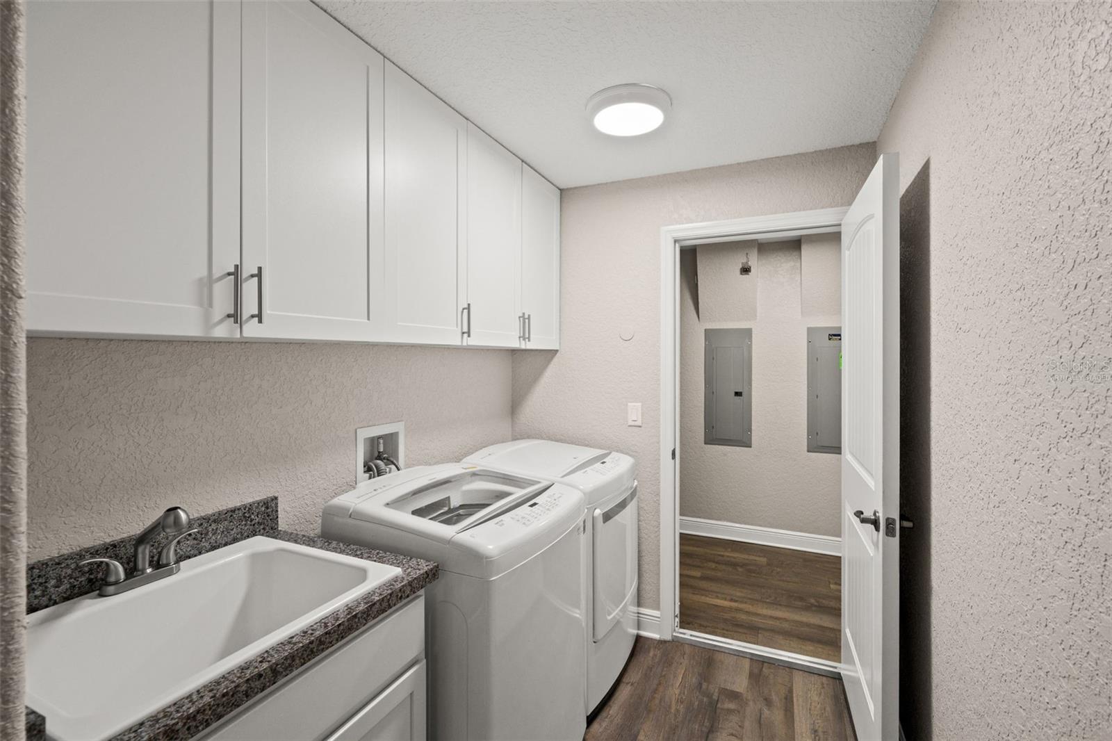 ROYAL HIGHLANDS - Residential