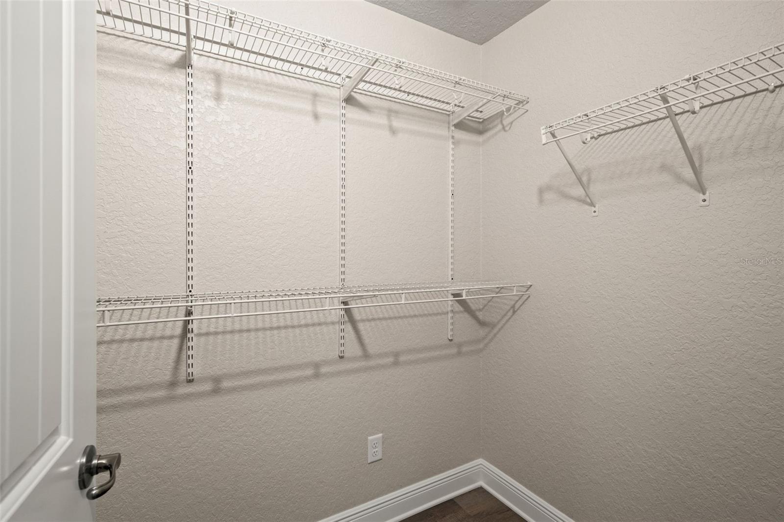 ROYAL HIGHLANDS - Residential