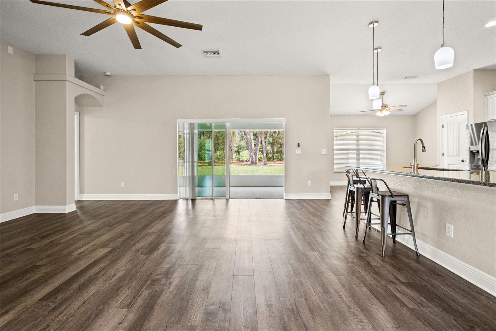 ROYAL HIGHLANDS - Residential