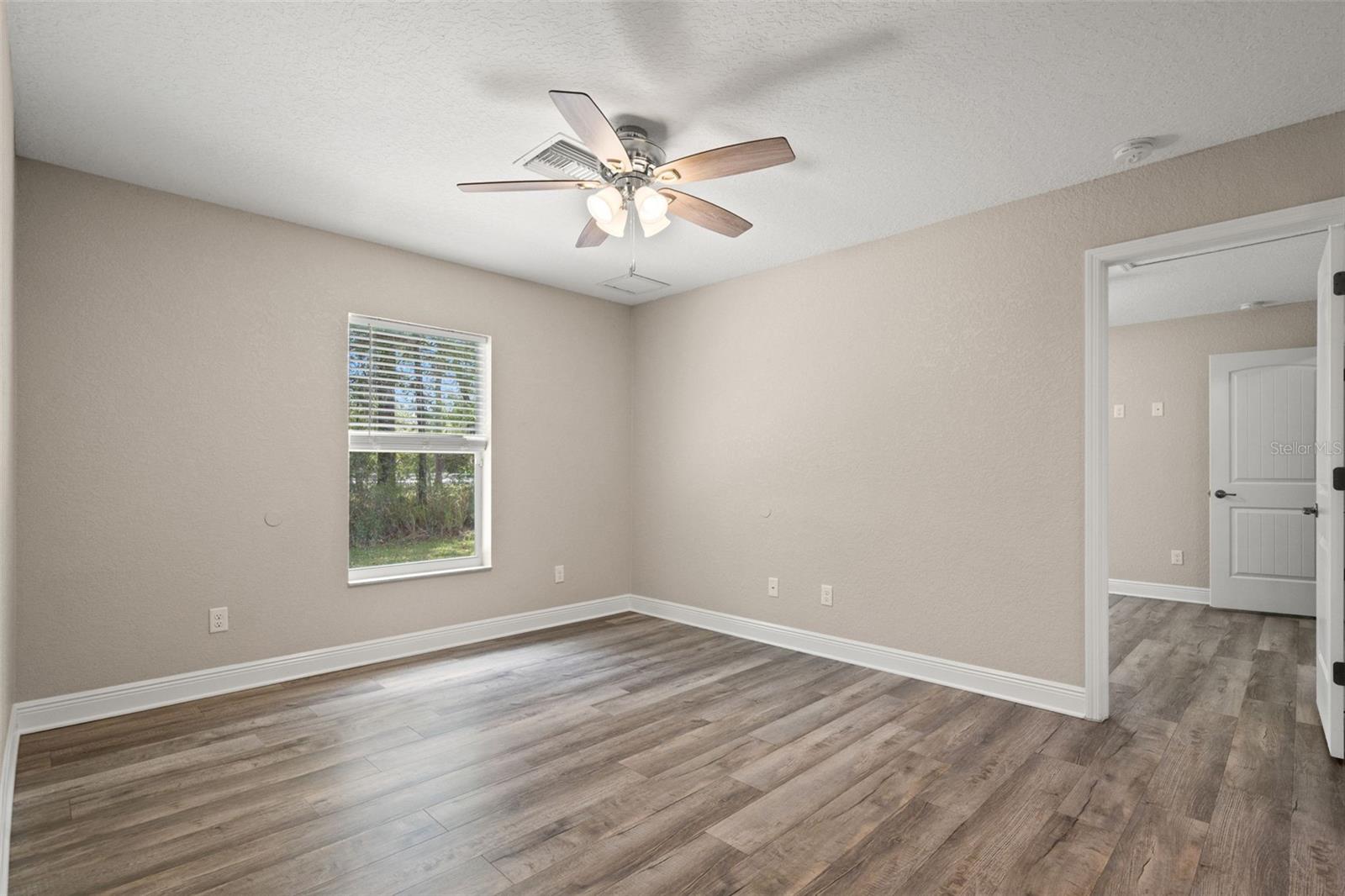 ROYAL HIGHLANDS - Residential