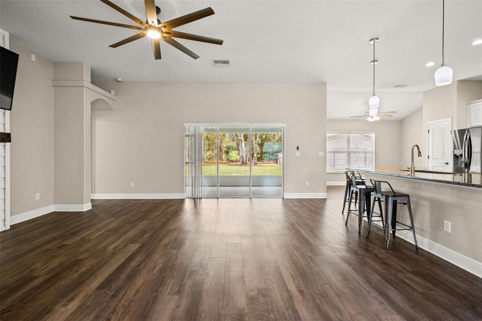 ROYAL HIGHLANDS - Residential