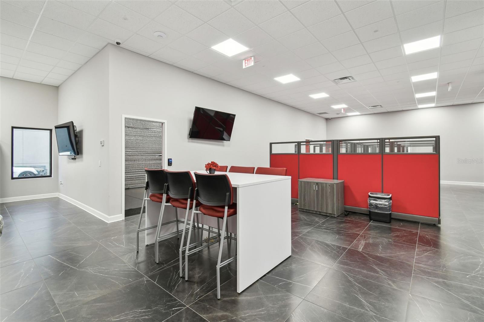 MONROES BUSINESS PARK - Commercial Sale