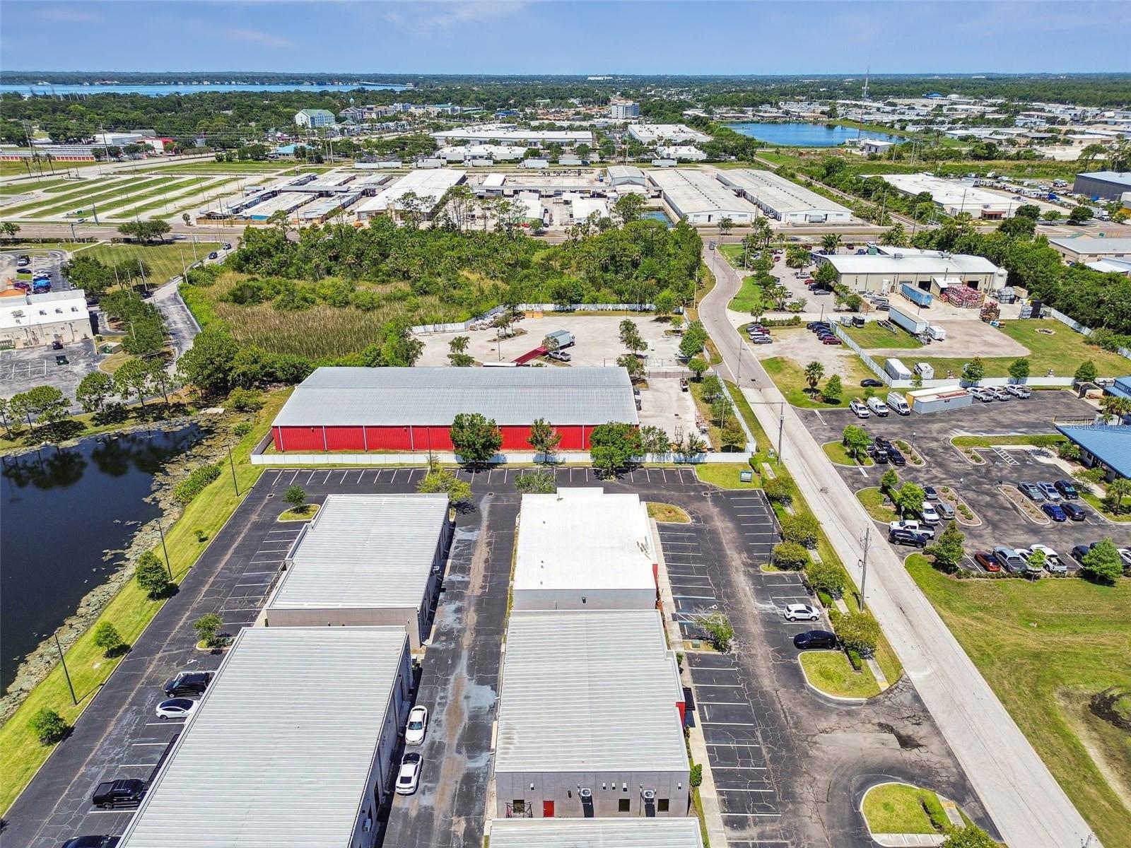 MONROES BUSINESS PARK - Commercial Sale