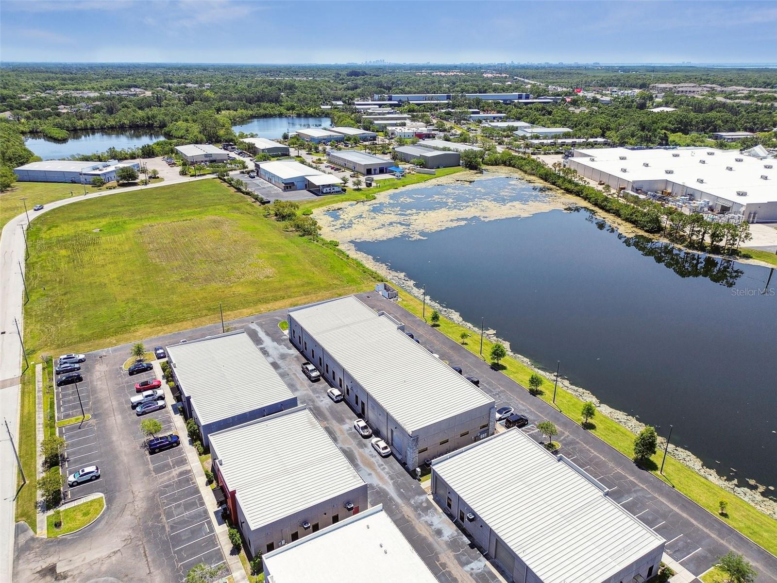 MONROES BUSINESS PARK - Commercial Sale
