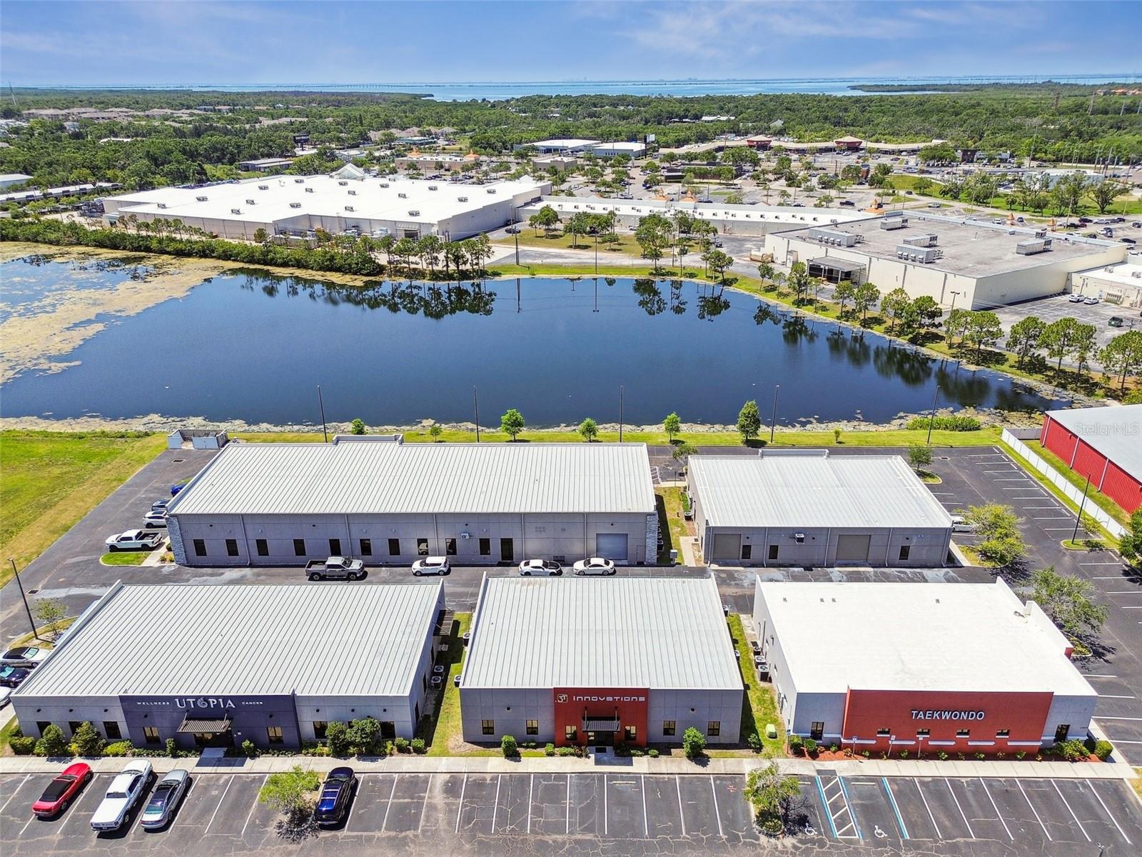 MONROES BUSINESS PARK - Commercial Sale