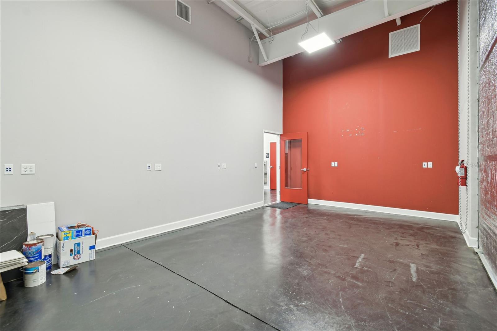 MONROES BUSINESS PARK - Commercial Sale