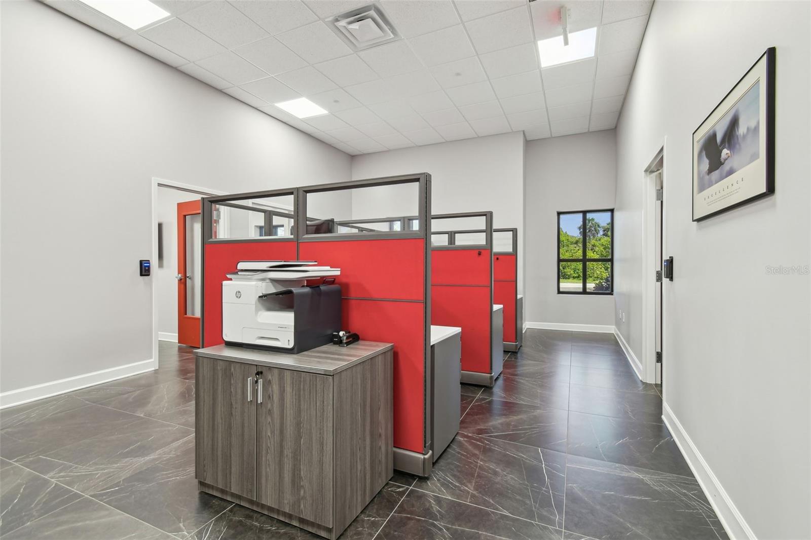 MONROES BUSINESS PARK - Commercial Sale