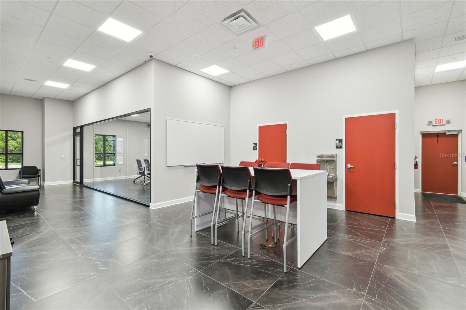MONROES BUSINESS PARK - Commercial Sale
