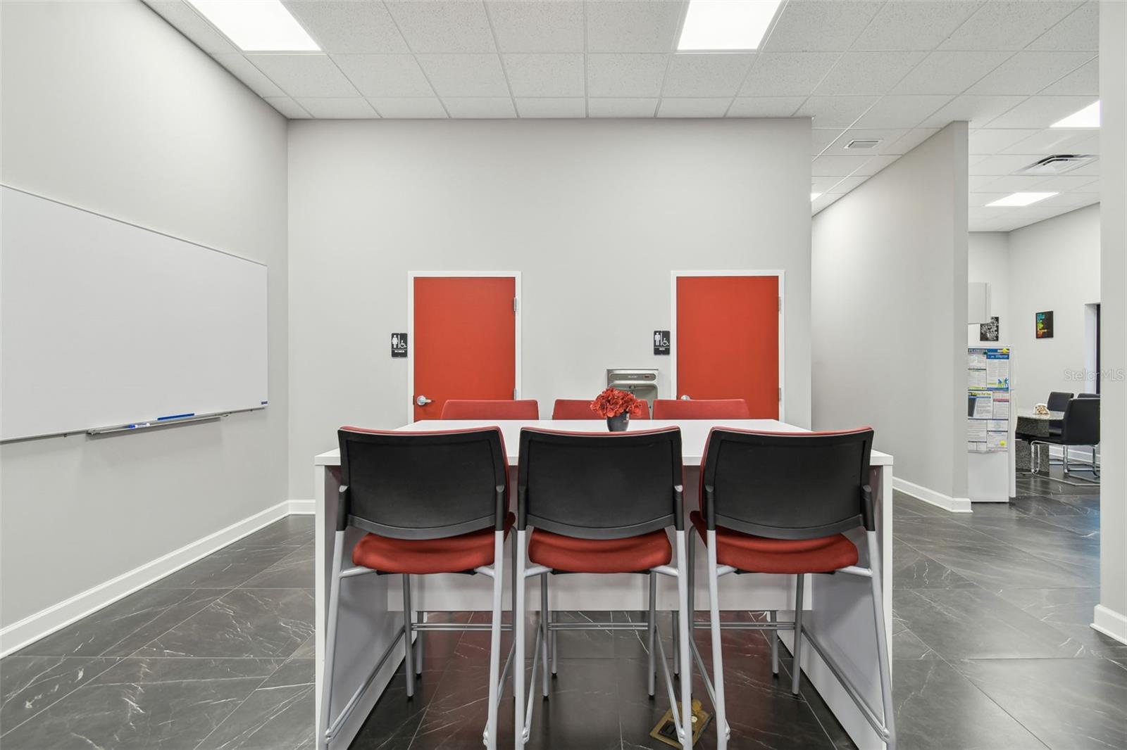 MONROES BUSINESS PARK - Commercial Sale