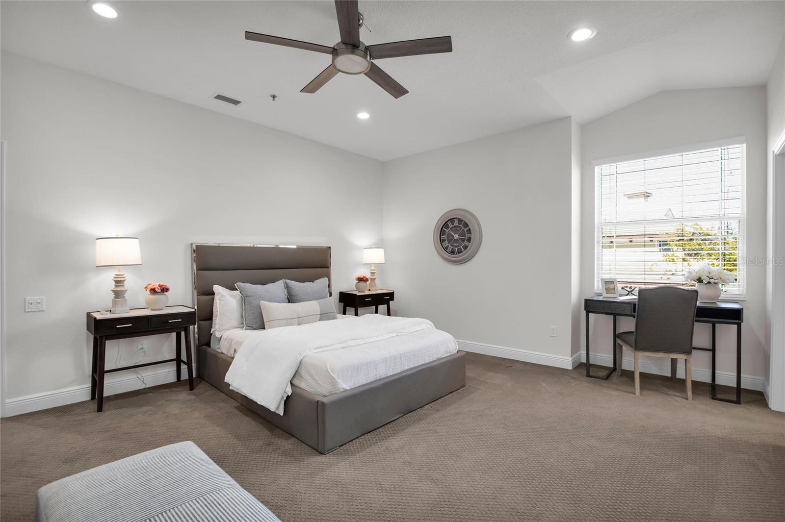 THE MOORINGS AT EDGEWATER IV - Residential