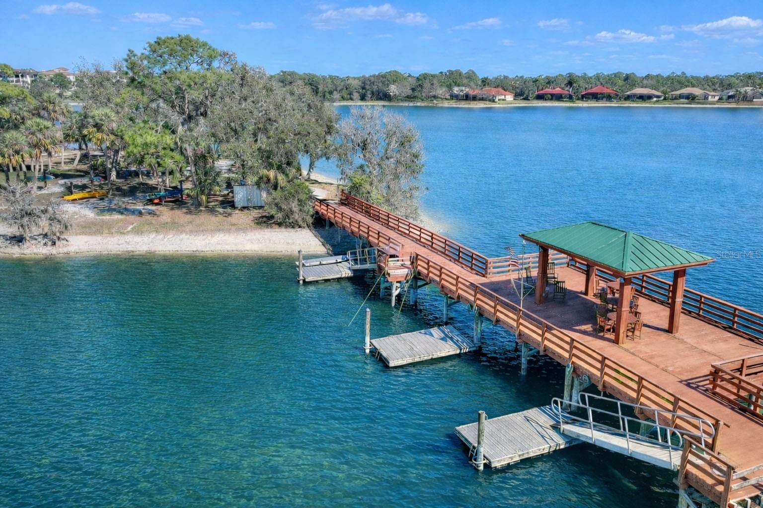 THE MOORINGS AT EDGEWATER IV - Residential