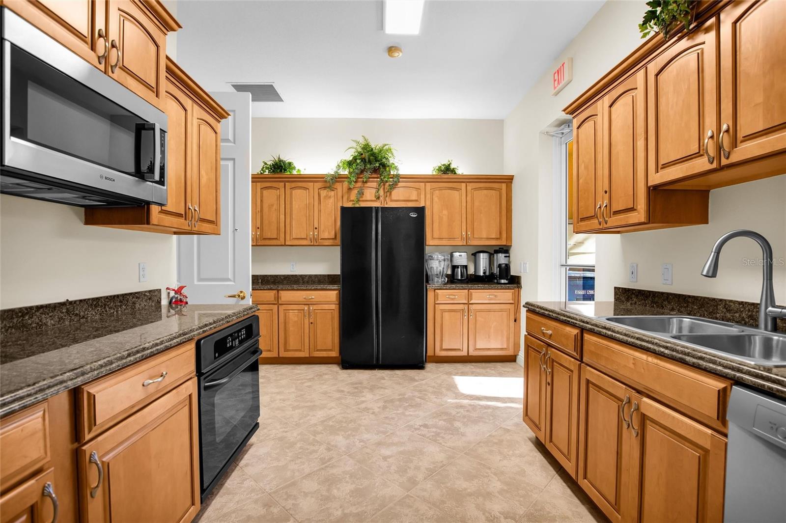 THE MOORINGS AT EDGEWATER IV - Residential