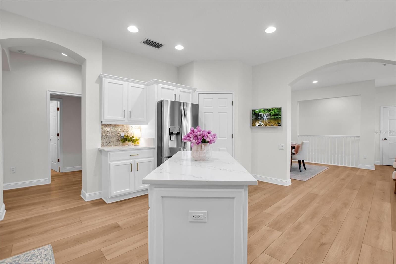 THE MOORINGS AT EDGEWATER IV - Residential