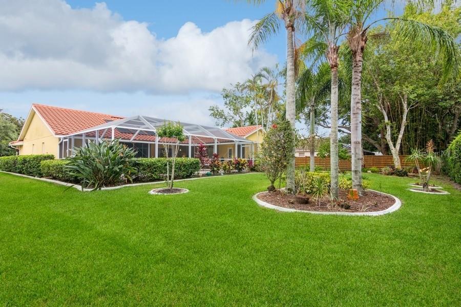 GROVE POINTE - Residential