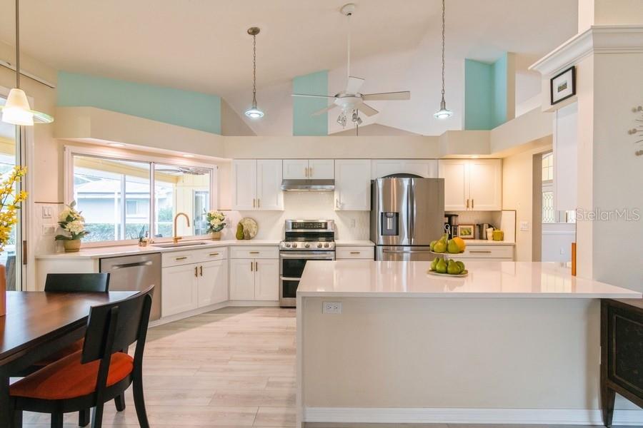 GROVE POINTE - Residential