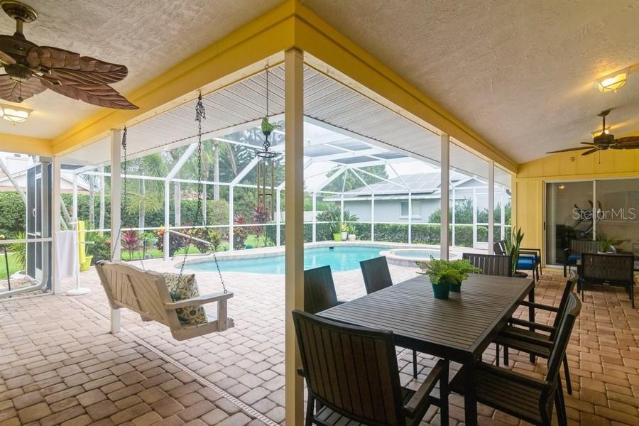 GROVE POINTE - Residential