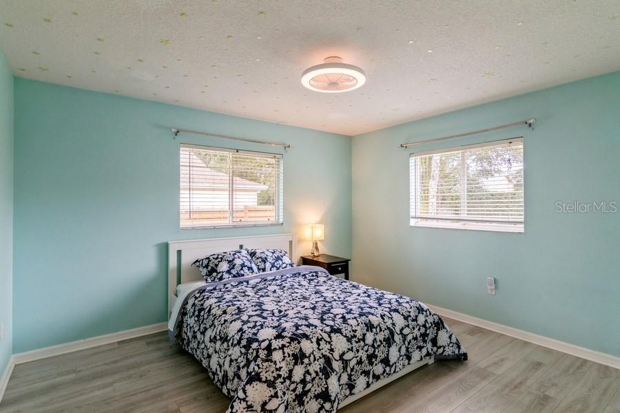 GROVE POINTE - Residential