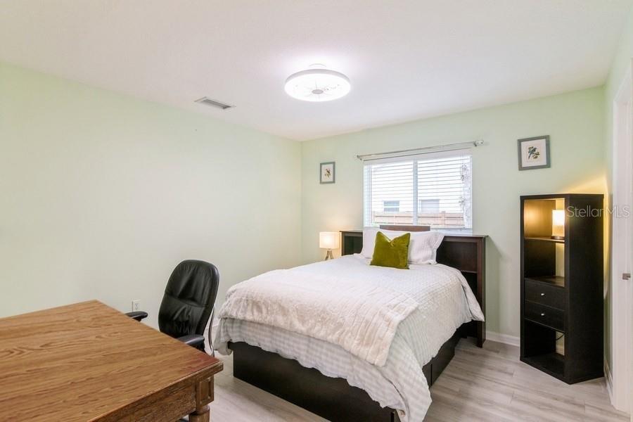 GROVE POINTE - Residential