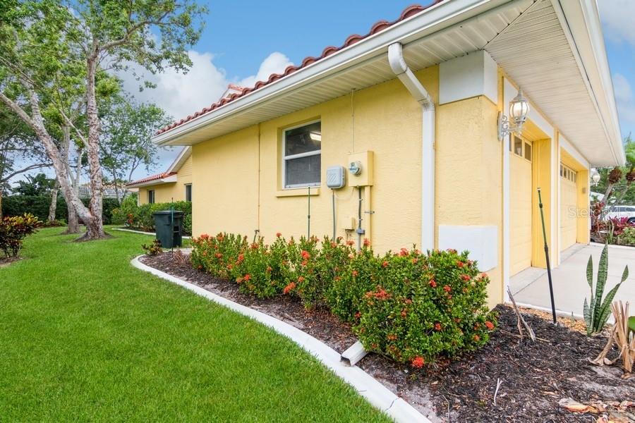 GROVE POINTE - Residential