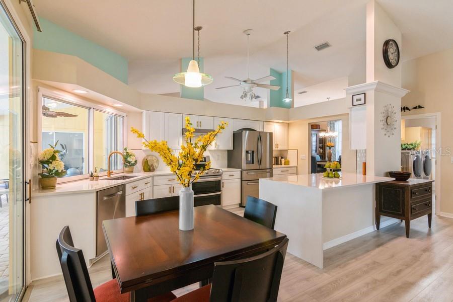 GROVE POINTE - Residential