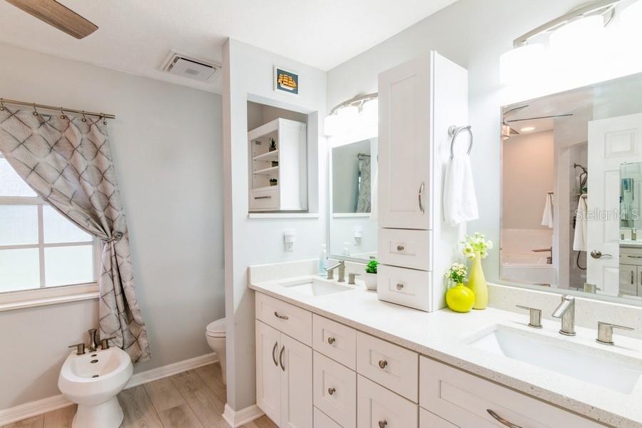 GROVE POINTE - Residential