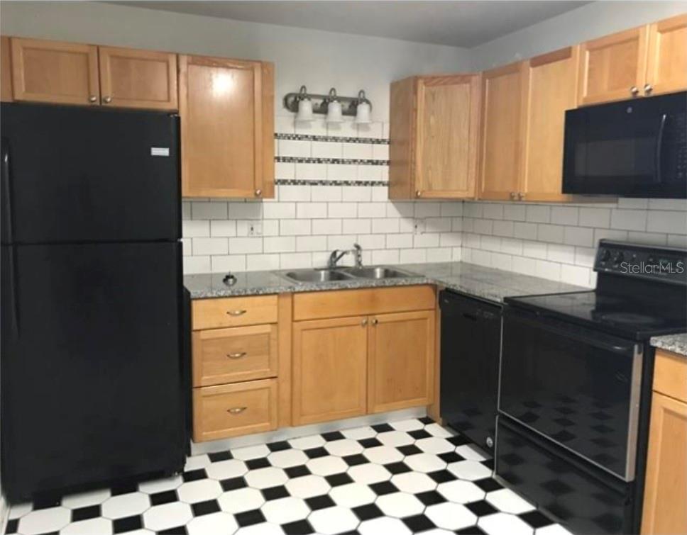 PHOENIX SUB NAPIER GRT - Residential Income