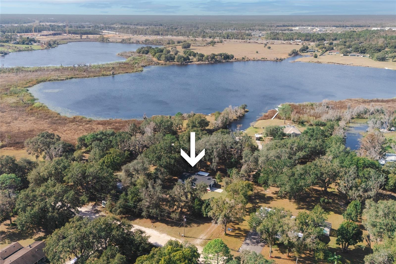 LAKESIDE ESTATES - Residential